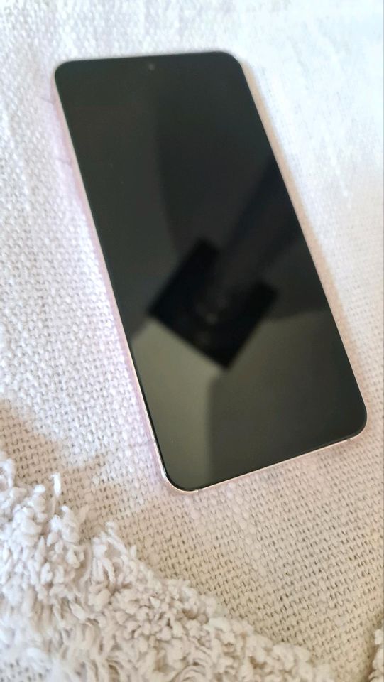 Smartphone Samsung Galaxy S22 Rosé / rosa in Frankfurt (Oder)