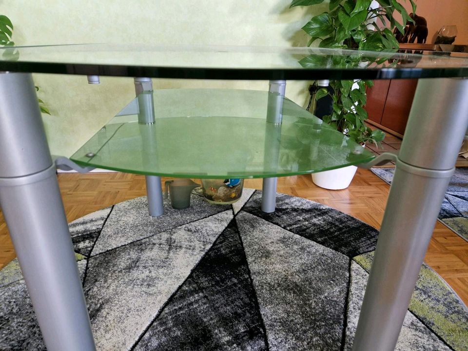 Esstisch aus Glas mit 4 Stühle in Aßlar