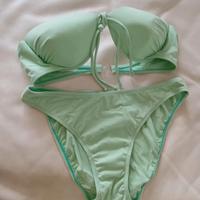 NEU!! BIKINI HELLGRÜN GR.42  BÜGEL BH mit oder ohne TRÄGER Düsseldorf - Bilk Vorschau