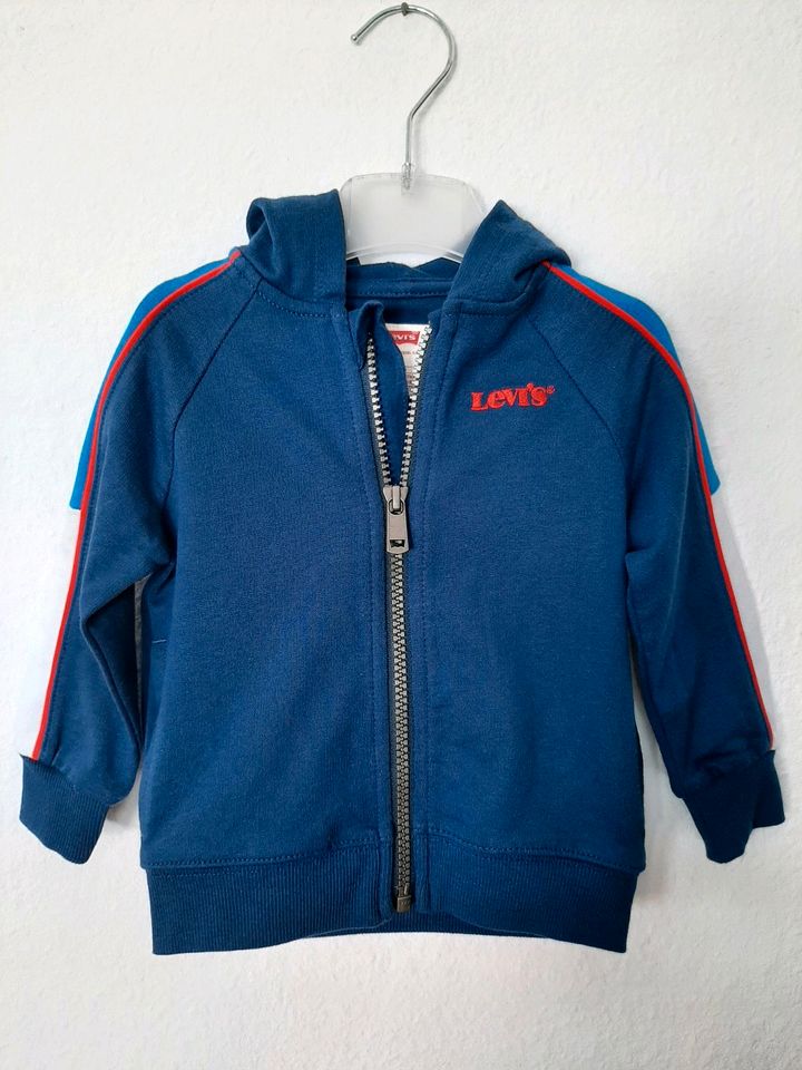 Blaue Levi's Jacke / 80 in Bremen