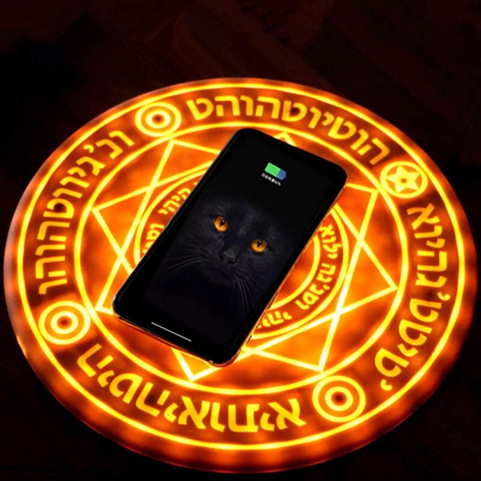 Induktives Handy schnulos laden Magic Array Wireless Charger Qi in Schlitz