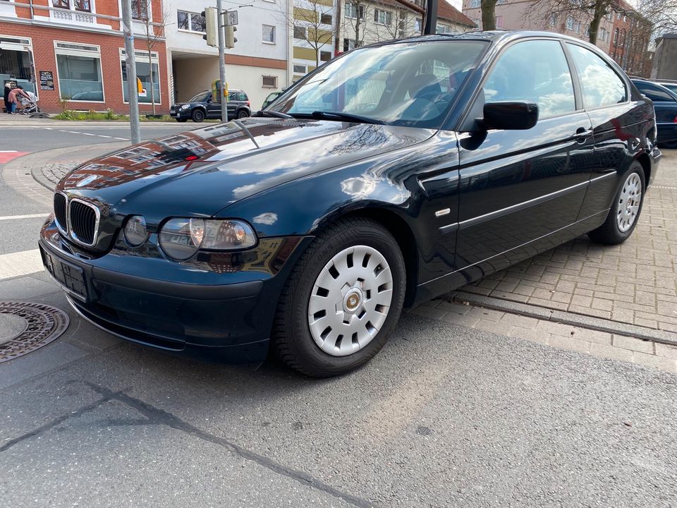 SUCHE BMW 3 5 7 E30 E32 E34 E36 E39 E46 E60 E61 E65 E90 E91 F10 in Langenhagen