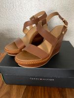 Tommy Hilfiger Estelle Sandalen Leder cognac Gr 39 wie Neu Rheinland-Pfalz - Lambsheim Vorschau