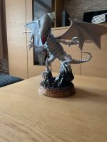 Anime Figur Yugioh Weißer Drache mit eiskaltem Blick Baden-Württemberg - Bad Herrenalb Vorschau