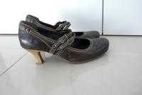 Tamaris Schuhe Pumps Leder Gr. 39 Braun Super Zustand Nordrhein-Westfalen - Pulheim Vorschau