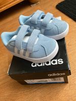 Adidas Baby Schuhe NEU Neugeborenes 20 Superstars VL Court Klett Nordrhein-Westfalen - Spenge Vorschau