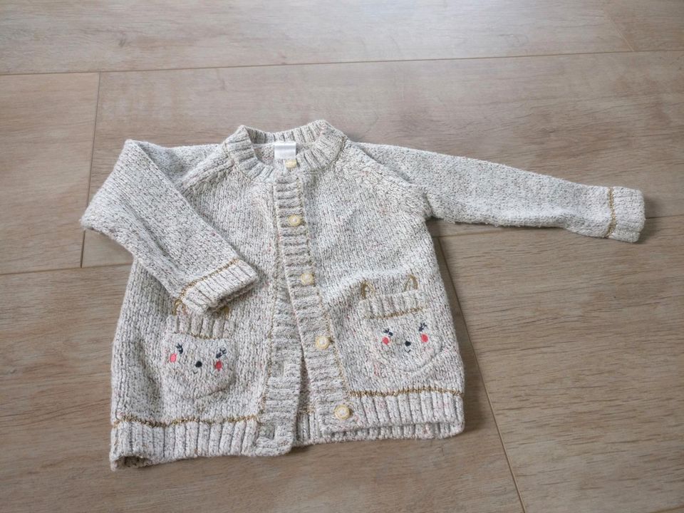 Strickjacke mit Katzenmotiv, Gr.74 in Nordrhein-Westfalen - Mönchengladbach  | Babykleidung Größe 74 kaufen | eBay Kleinanzeigen ist jetzt Kleinanzeigen