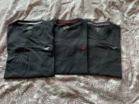 Hollister T-Shirts schwarz 3 Stk Gr. XS gebraucht Baden-Württemberg - Sindelfingen Vorschau