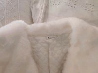 Weiße Jacke Winterjacke Hochzeit Braut Jacke Nordrhein-Westfalen - Kalkar Vorschau