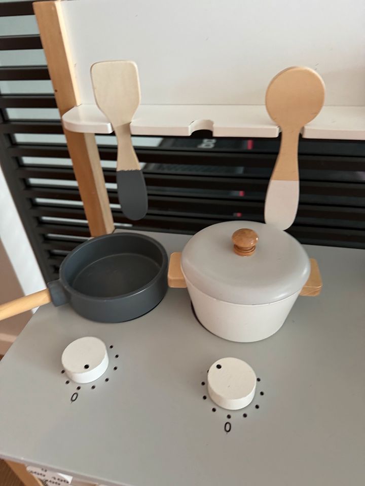 Kids Concept Küche mit Kühlschrank und Zubehör in Bochum