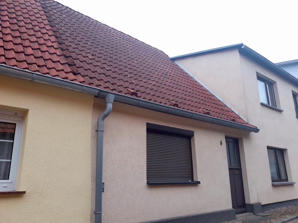 Sanierung - Umbau - Ausbau, kleines Reihenhaus mit sehr viel Nebengelass in Triebsees in Tribsees