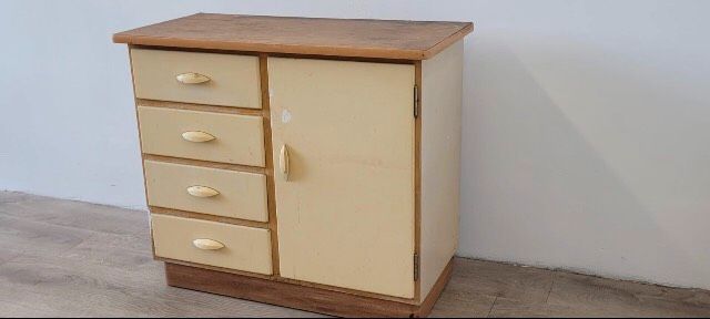 #A DDR Putzschrank Dielenschrank Flur Garderobe VEB Olbernhau in Burgstädt