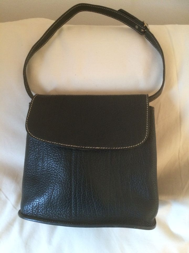 ESCADA SPORT HANDTASCHE/TRACHTENTASCHE, SCHWARZ, LEDER in Olching