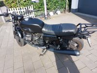 Moto Guzzi V7 III Stone Night Pack A2 wenig Km matt schwarz Rheinland-Pfalz - Schweich Vorschau