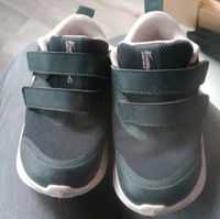 Leichte Nike Schuhe Sneaker Sport Gr. 25 mit Klettverschluss Nordrhein-Westfalen - Wesel Vorschau