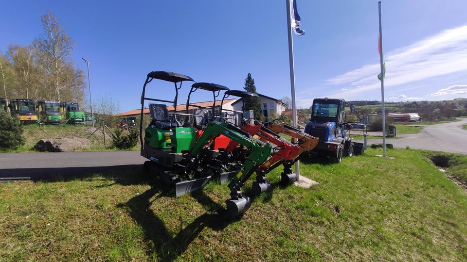 Bagger mit GRATIS Schaufelpaket, 1t Minibagger, VORFÜHRGERÄT, KARL WM10 C, Microbagger mit Knickarm, SOFORT VERFÜGBAR in Oberthulba