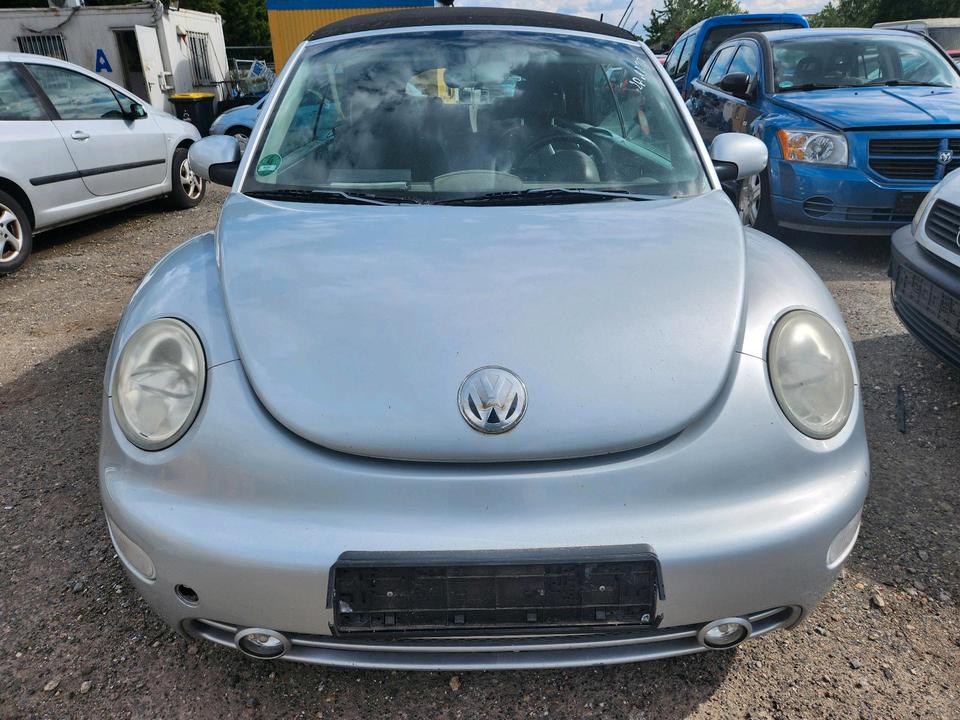Schlachtfest! VW New Beetle Cabrio 2,0 AZJ EGT 2004 silber LA7W in Eschweiler