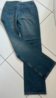 SISLEY ♡ Jeans blau Gr. 40 (ital. 44) süße Hose Bootcut Five-Pock Stuttgart - Möhringen Vorschau