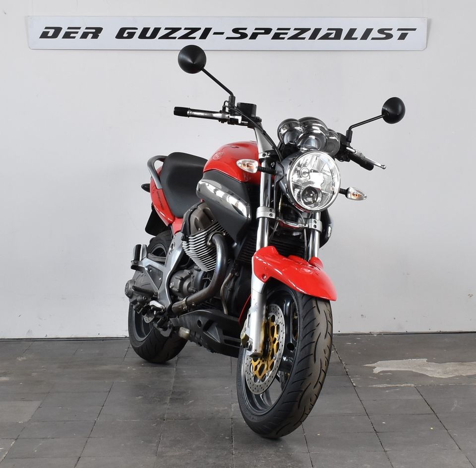 Moto Guzzi Breva 1100 Rosso mit einem Jahr Garantie in Laer