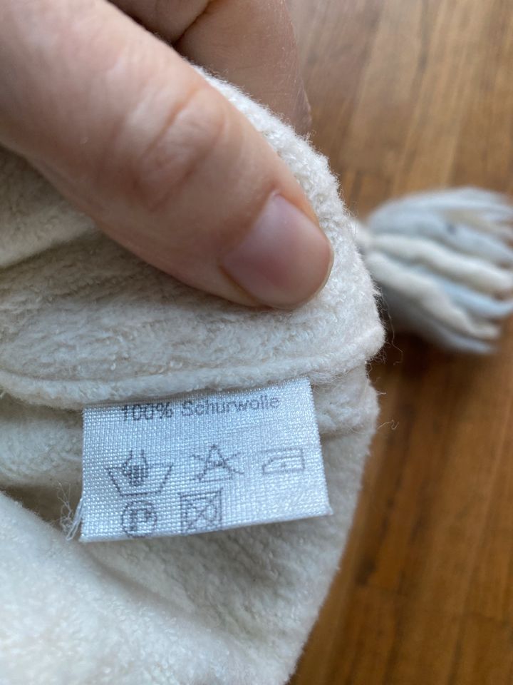 Wollmütze für Kleinkind ab 2 Jahren, grau-weiß in Köln