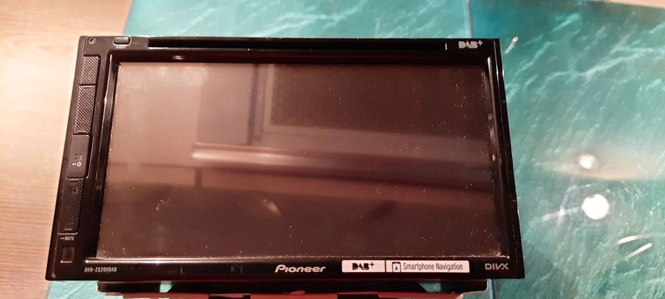 Pioneer AVH Z5200DAB Multimedia Reveiver in Marl