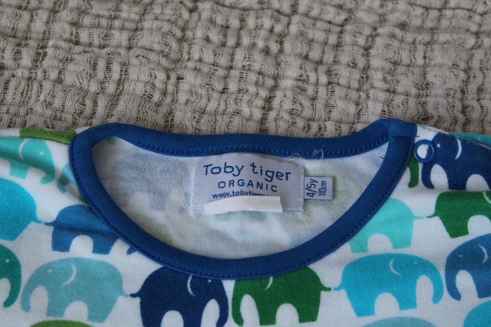 Toby Tiger Kleid Gr. 110 oder 4-5 J. Neuwertig in Ergolding