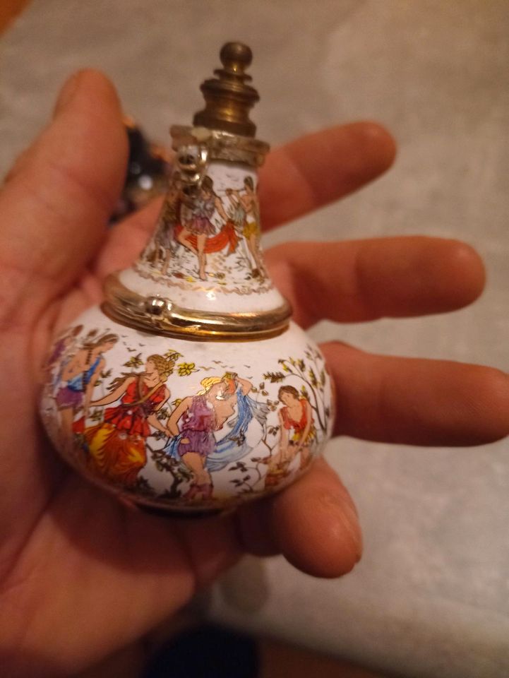 2 kleine Antik Vasen bunt handgemacht Keramik in Düsseldorf