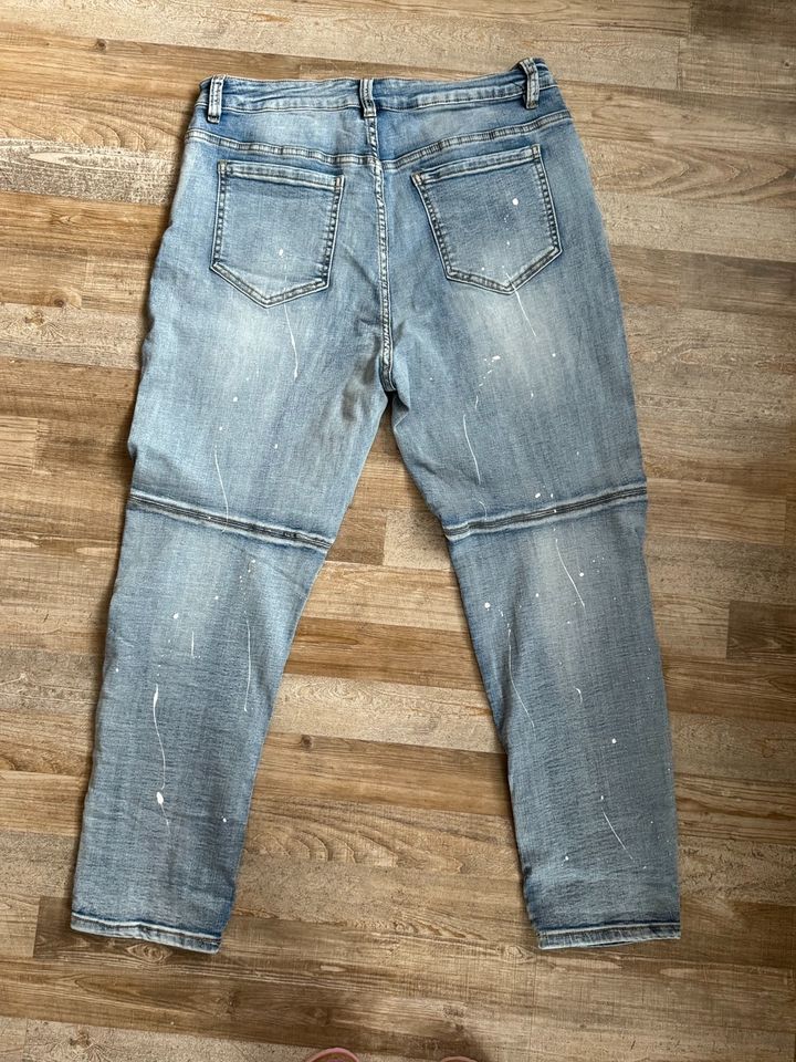 Jeans hellblau Gr. 40 neu in Kamp-Lintfort