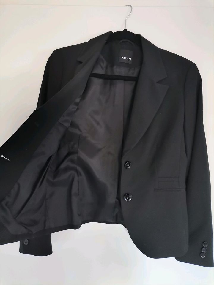 Blazer Anzug Jacke schwarz Taifun Damen Größe S in Ebsdorfergrund