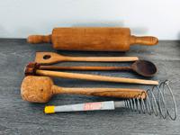 alte Küchenutensilien aus Holz + DDR Schneebesen Sachsen-Anhalt - Zielitz Vorschau