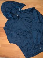 dünne Regenjacke Nike blau Gr. 158-170 XL Hessen - Bad Soden am Taunus Vorschau