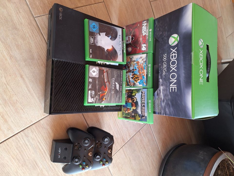 Xbox one 500 GB inkl. Spiele in Grasbrunn