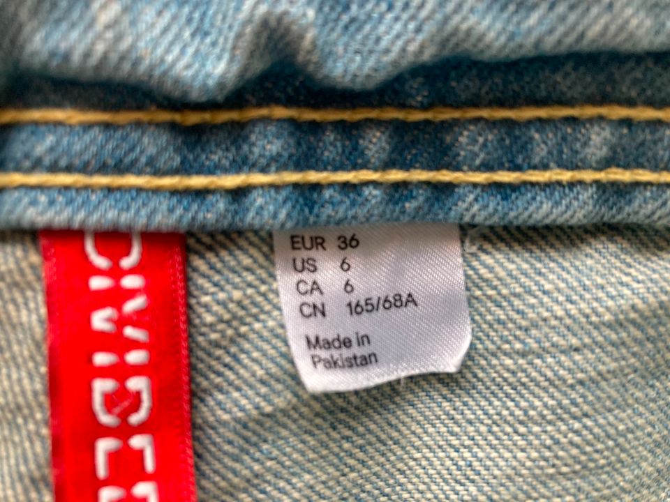 Damen Shorts Jeans H&M Größe 36 in Bodenheim