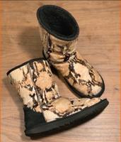 UGG Boots Classic Short Gr.36 Reptilienprint Baden-Württemberg - Eberstadt Vorschau
