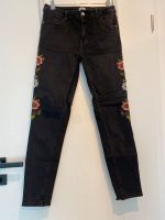 Jeans mit Stickereien Rheinland-Pfalz - Herdorf Vorschau