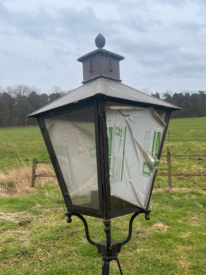 Alt klassische Straßenlaterne Stadtlaterne Gartenlampe in Bad Bentheim