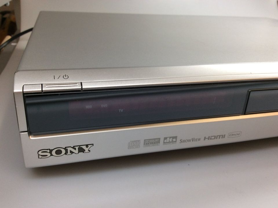 Sony DVD-Recorder/HardDiisk RDR-HX825, silber in Köln