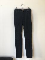 H&M Röhrenjeans Hose schwarz XS 34 NEU Friedrichshain-Kreuzberg - Kreuzberg Vorschau