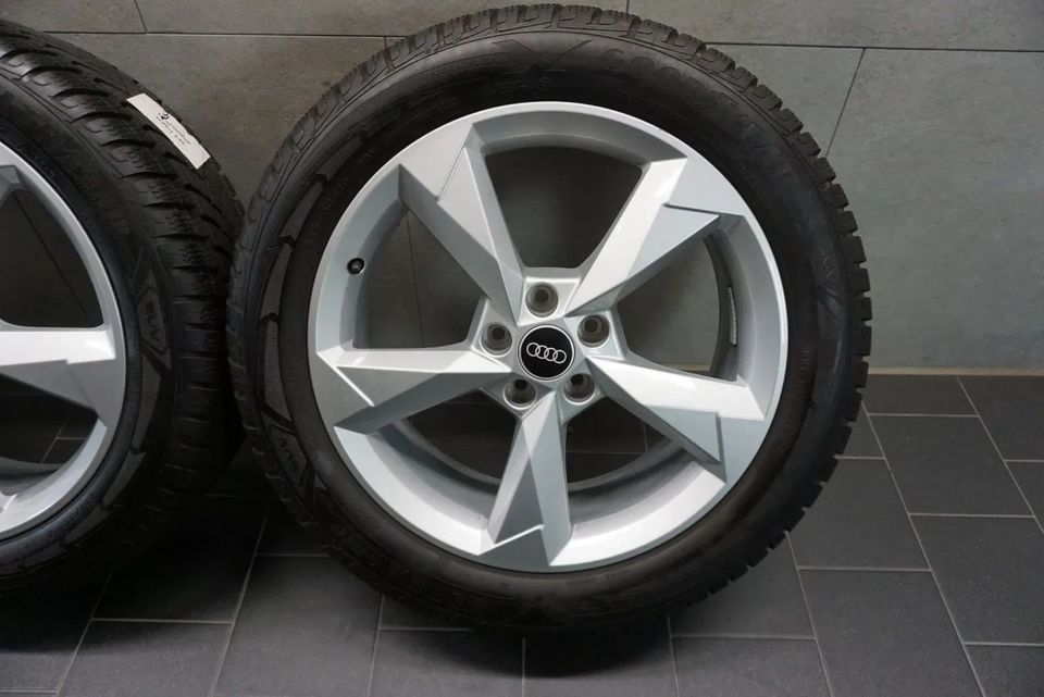 4 ORIGINAL WINTERRÄDER WINTERREIFEN 235/50 R19 7,0 x 19 ET 43 AUDI Q3 F3 GOODYEAR 83A601025N 19 ZOLL WINTERKOMPLETTRÄDER MWST. AUSWEISBAR ! in Borchen