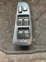 Toyota Avensis T25 Fensterheberschalter vorne links 84820-05100 Nordrhein-Westfalen - Ruppichteroth Vorschau