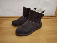 Kuschelige BLACKFIELD Winter Damen Boots Gr. 38 mit Fell braun Nordrhein-Westfalen - Hilchenbach Vorschau