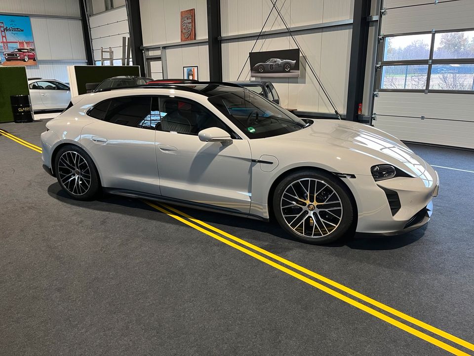 Porsche Taycan, Sport Turismo GTS/ 21", Kreide/ Pano/ NP:185.000€ in Nordhorn