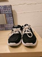 Nike Schuhe 38.5 Hessen - Wiesbaden Vorschau