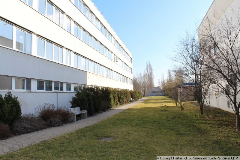 schöne Büroflächen mit Pkw-Stellplätzen in verkehrsgünstiger Lage Nähe Autobahn A4 !!! in Gera