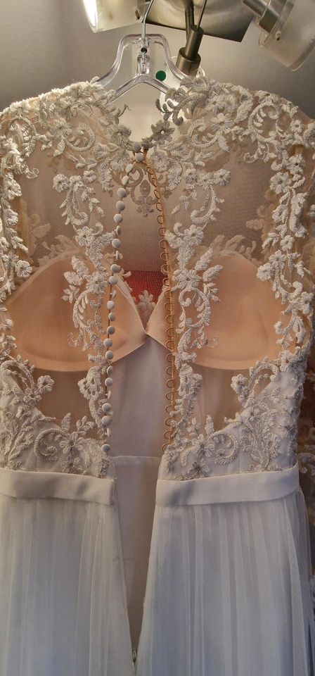 Brautkleid,  Hochzeitskleid Cosmobella Gr. 34,36 in ivory in Kiel