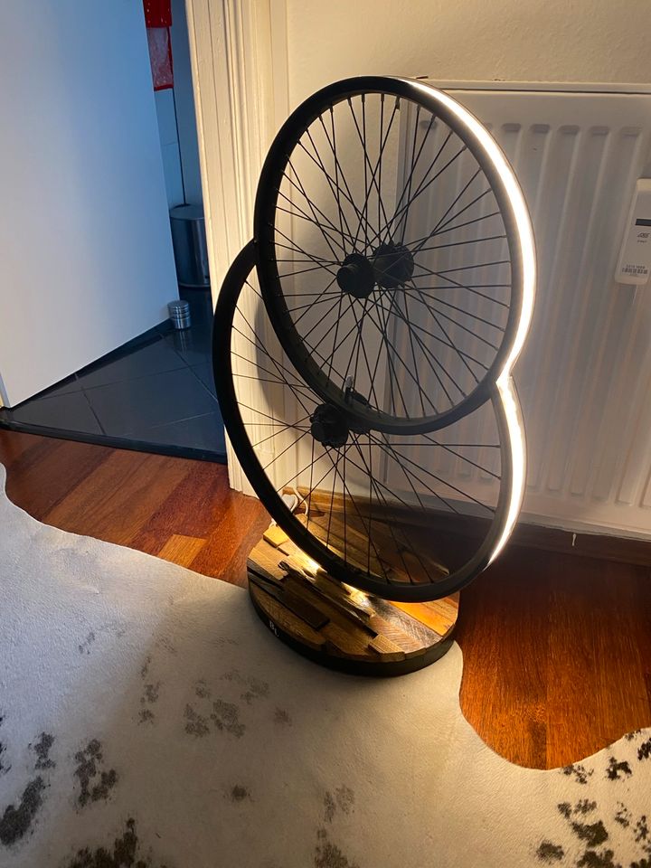 Design Lampe (Fahrradfelge)! in Hilden