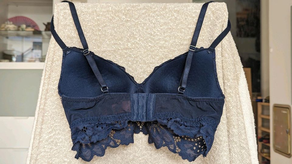 ‼️Spitzen BH Hunkemöller 70B dunkelblau ‼️ in Dresden