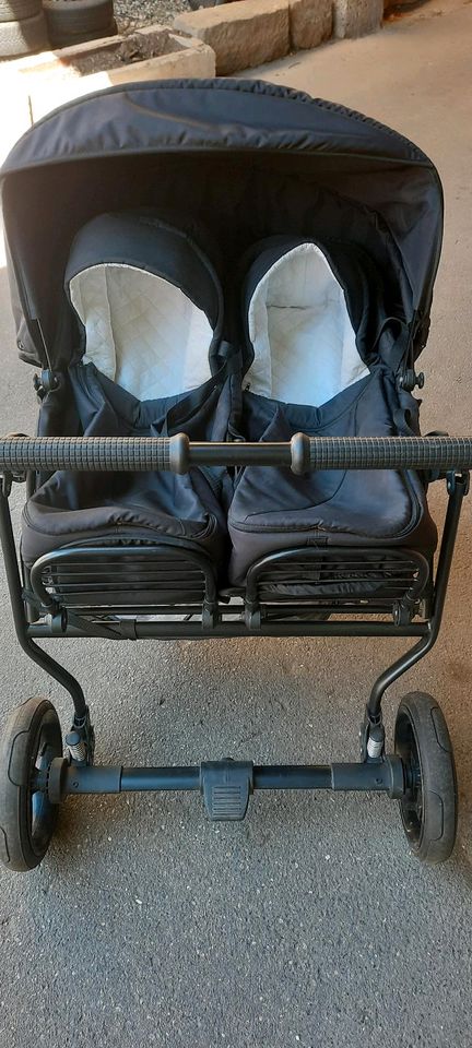 Kinderwagen  Zwillingswagen Buggys Karre neuwertig in Wolfenbüttel