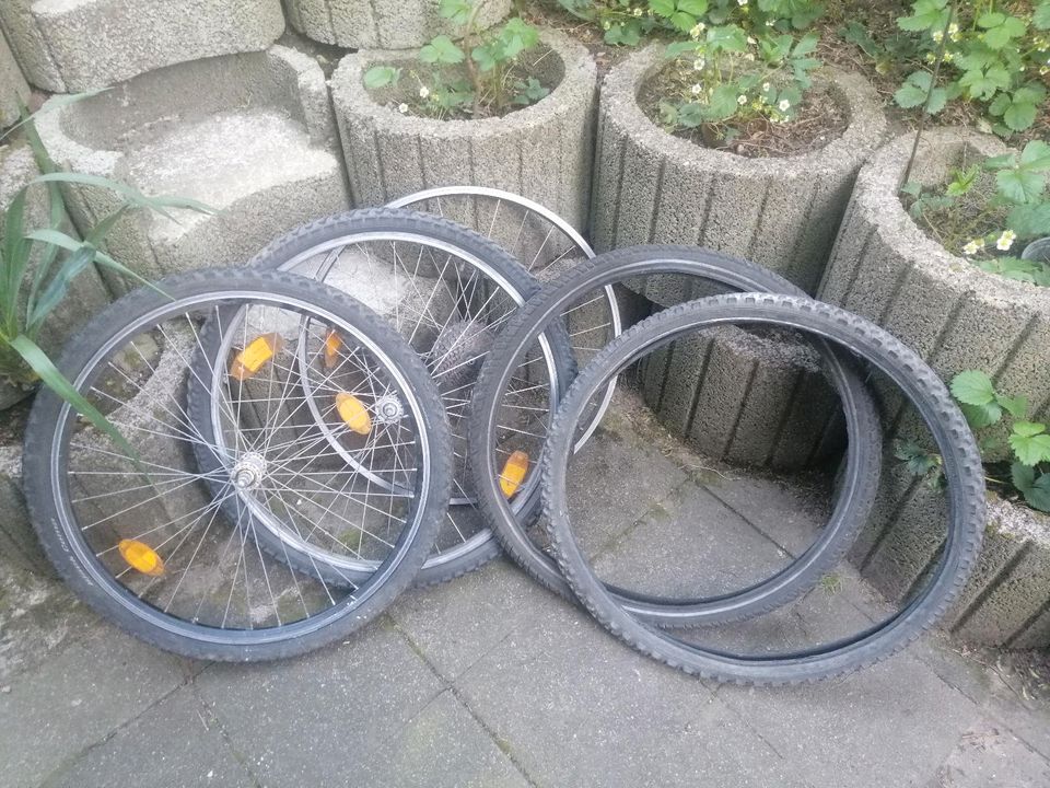 Fahrrad gebrauchte Reifen und Felgen 26 Zoll in Wuppertal