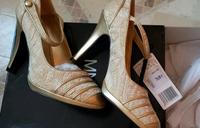 Mango Pumps Brokat Leder Gold Abi. Gr. 36-37  vintage Neu Niedersachsen - Göttingen Vorschau
